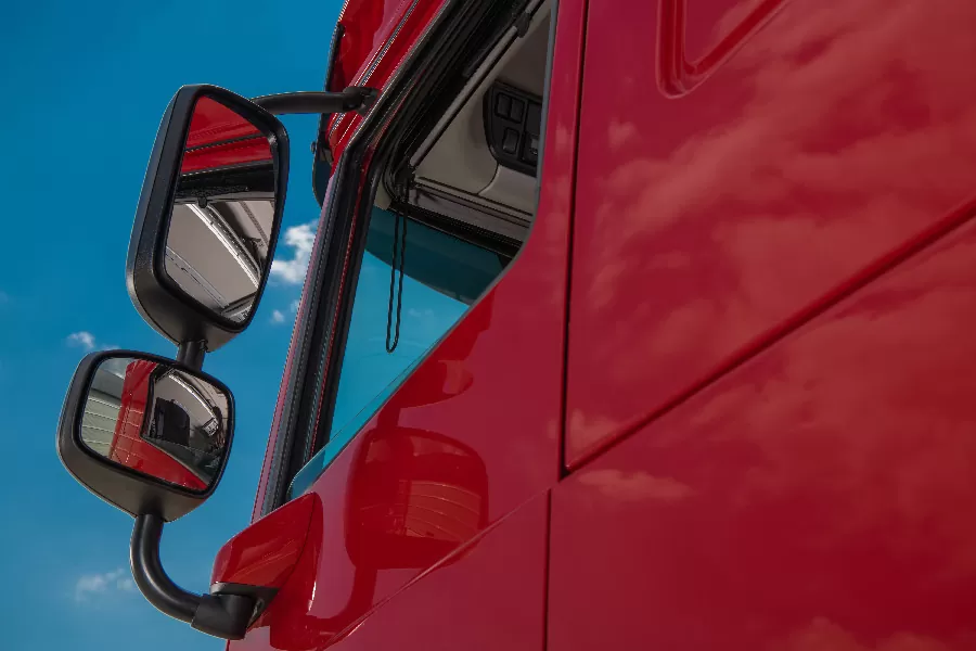 Truck Window Tinting: Keeping Truck Drivers Cool, Comfortable and Safe